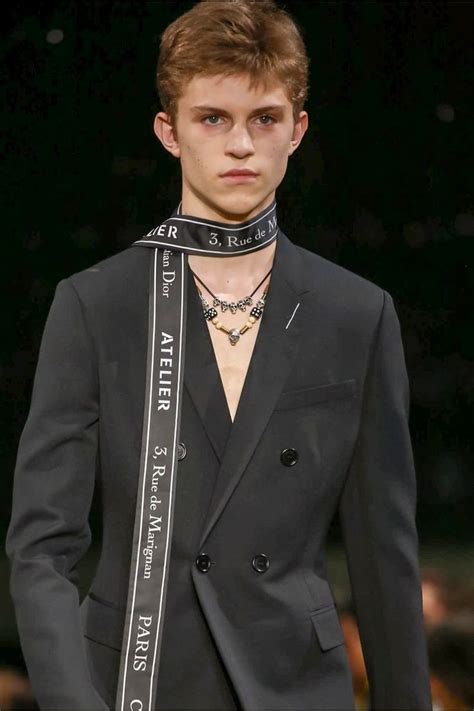 dior men ss18|dior prom rosette.